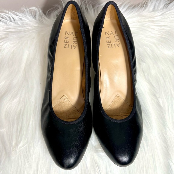 🍁NATURALIZER🍁 Block Heel Pump - Picture 4 of 11